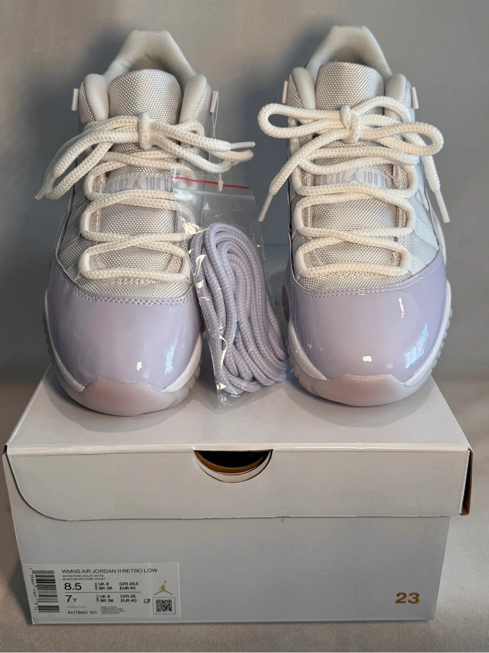 Nike Air Jordan 11 Low 